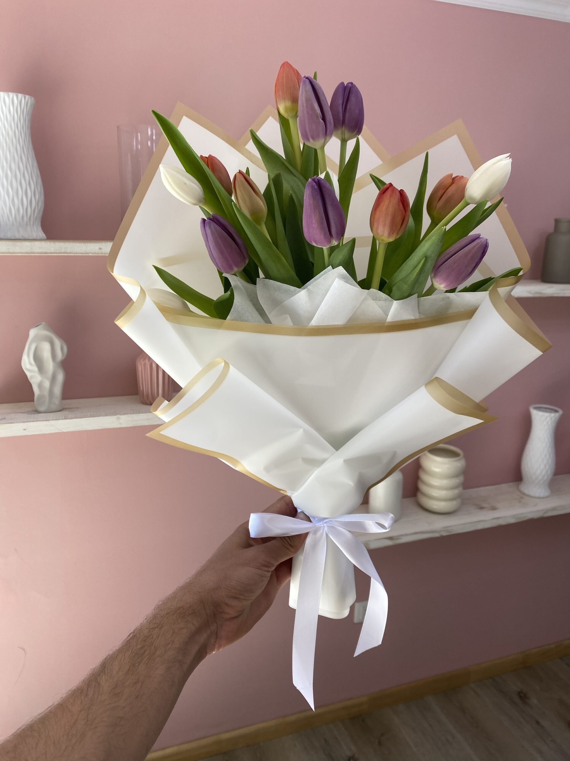 Ramo de Tulipanes Mixtos Deluxe - Imagen 2