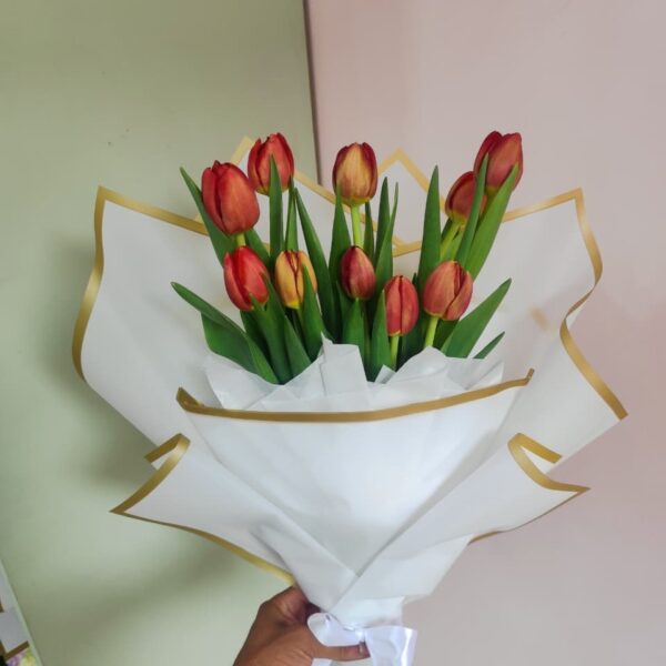 Ramo de Tulipanes Rojo-Naranja